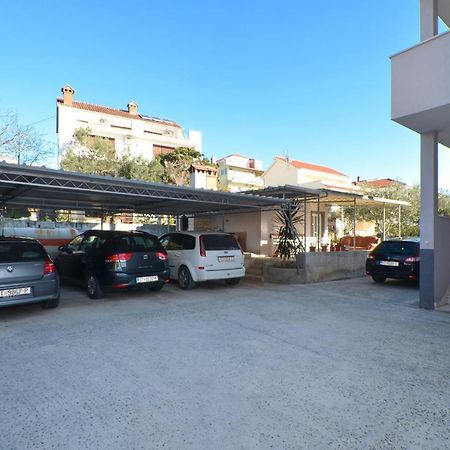 Copacabana Beach Apartments Trogir Extérieur photo
